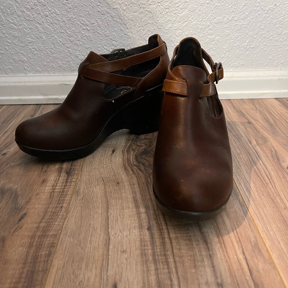 Dansko wedge shoes